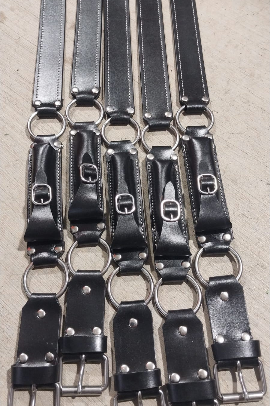 Belt hobble knife black