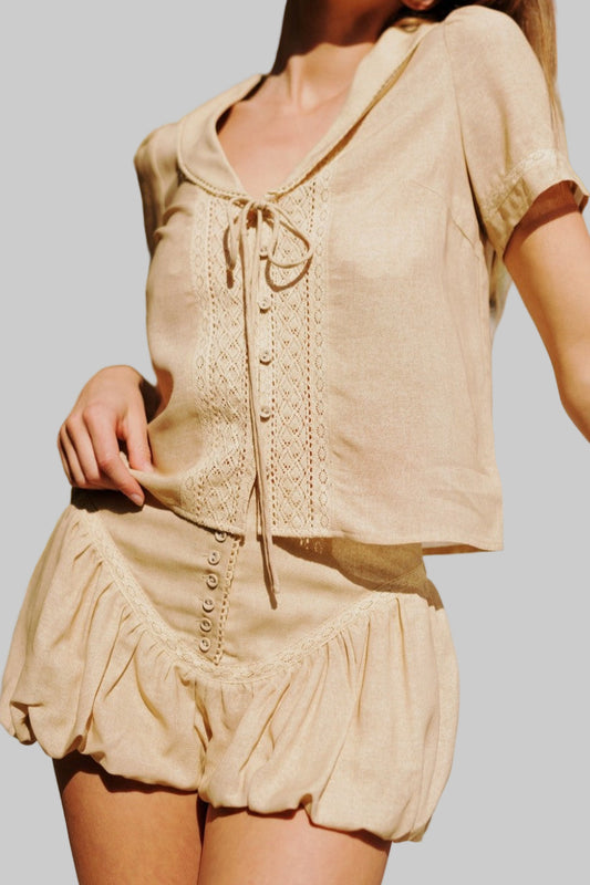 Lace trim high waist shorts