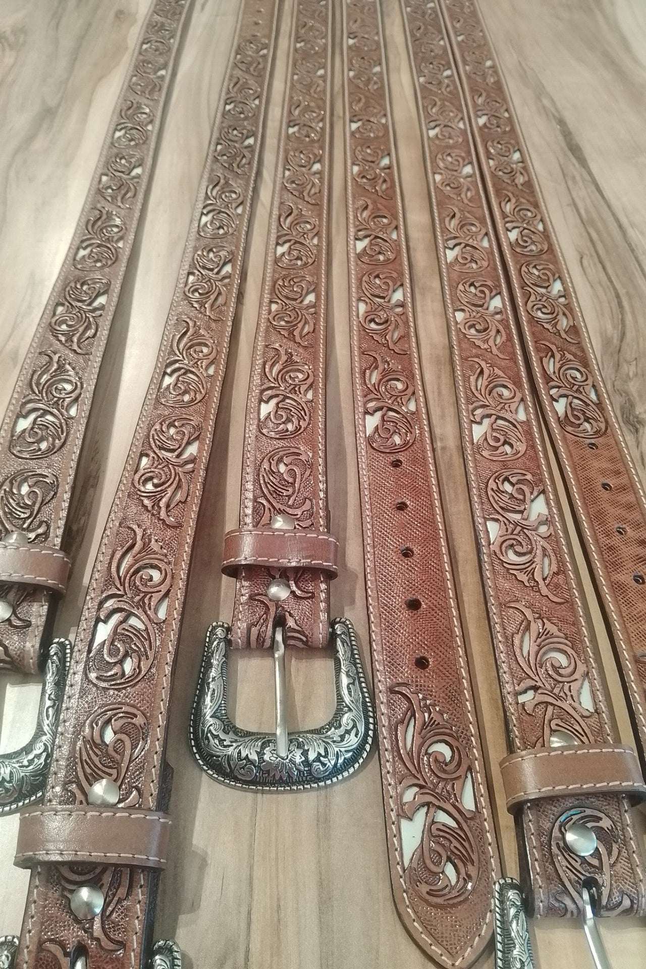 Belt Dakoda White (tooled Leather belt)