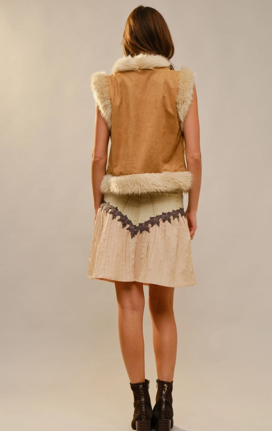 Ava Fur vest